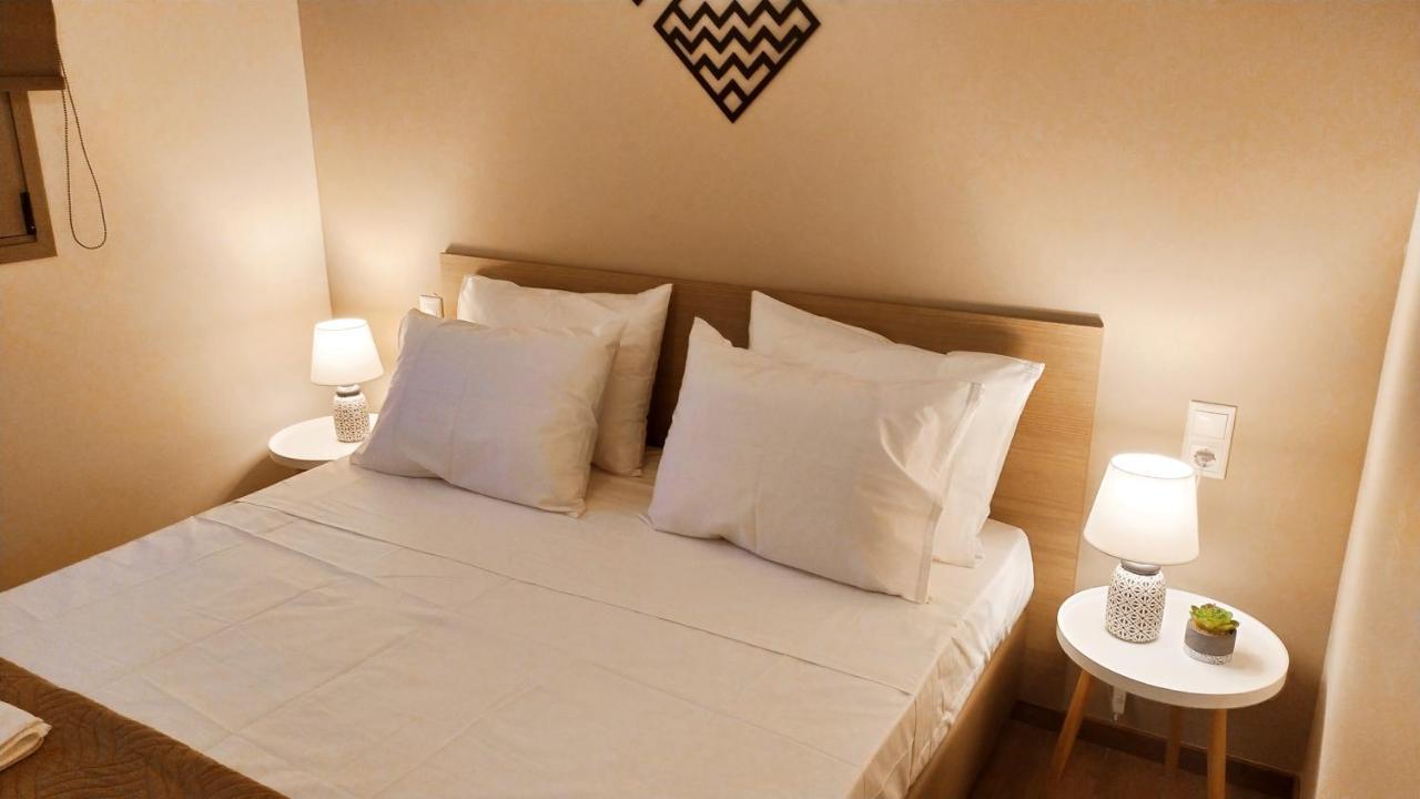 Uni Island - Old Town Suites Héraklion Extérieur photo