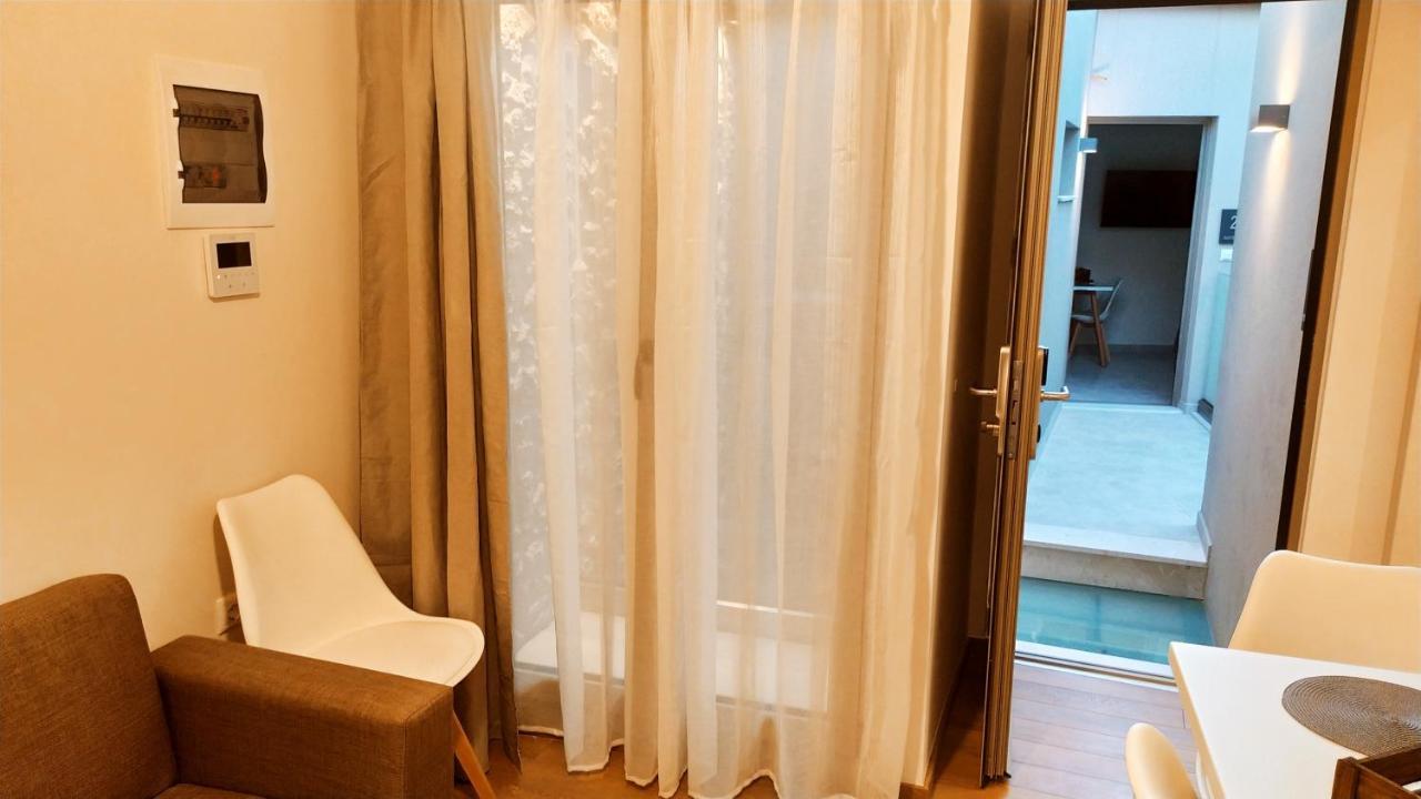 Uni Island - Old Town Suites Héraklion Extérieur photo
