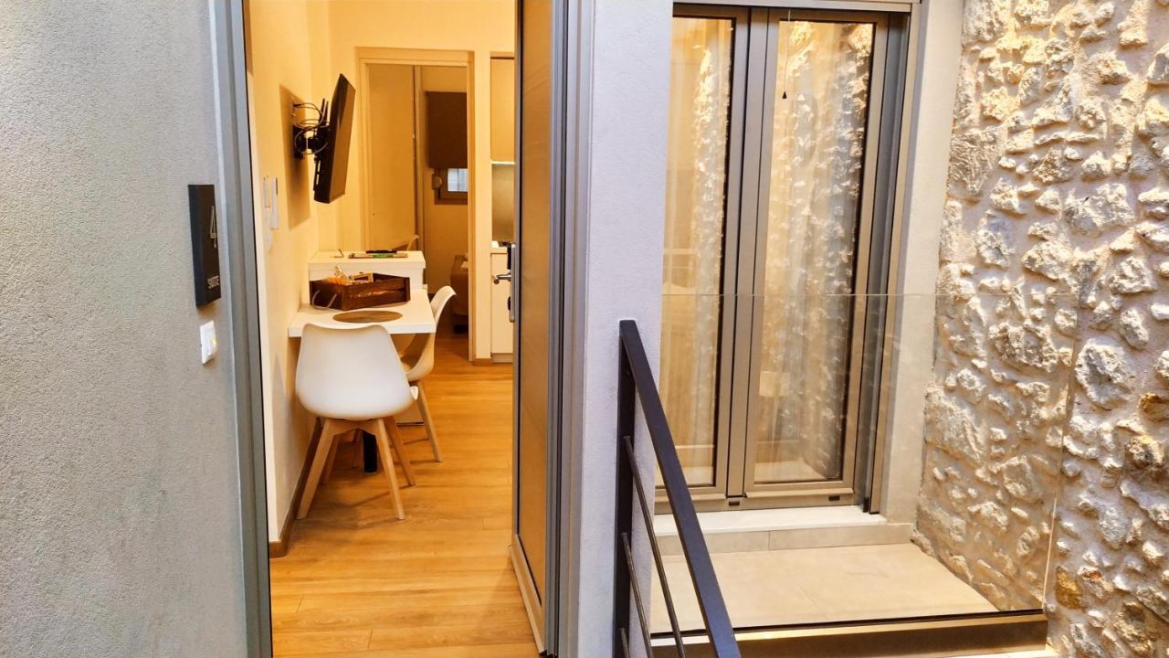 Uni Island - Old Town Suites Héraklion Extérieur photo